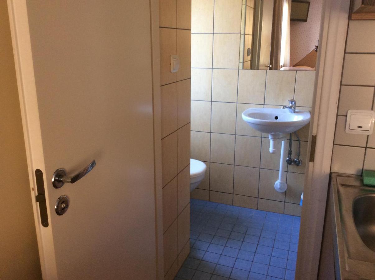 Paerna Guesthouse & Apartments Κουρεσάαρε Εξωτερικό φωτογραφία