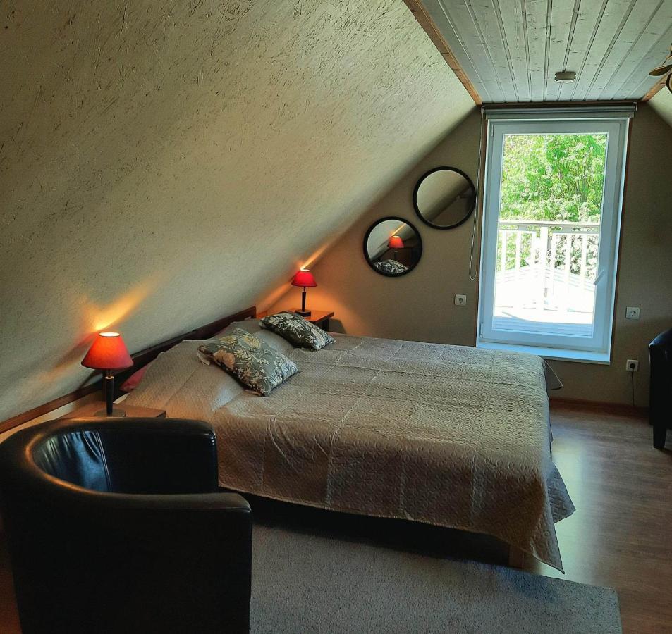 Paerna Guesthouse & Apartments Κουρεσάαρε Εξωτερικό φωτογραφία