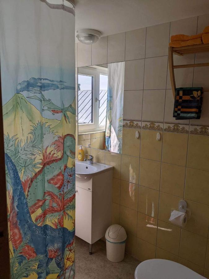 Paerna Guesthouse & Apartments Κουρεσάαρε Εξωτερικό φωτογραφία