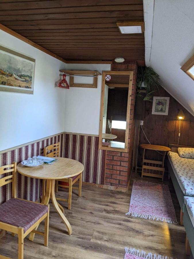 Paerna Guesthouse & Apartments Κουρεσάαρε Εξωτερικό φωτογραφία