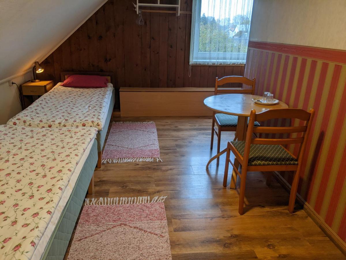 Paerna Guesthouse & Apartments Κουρεσάαρε Εξωτερικό φωτογραφία
