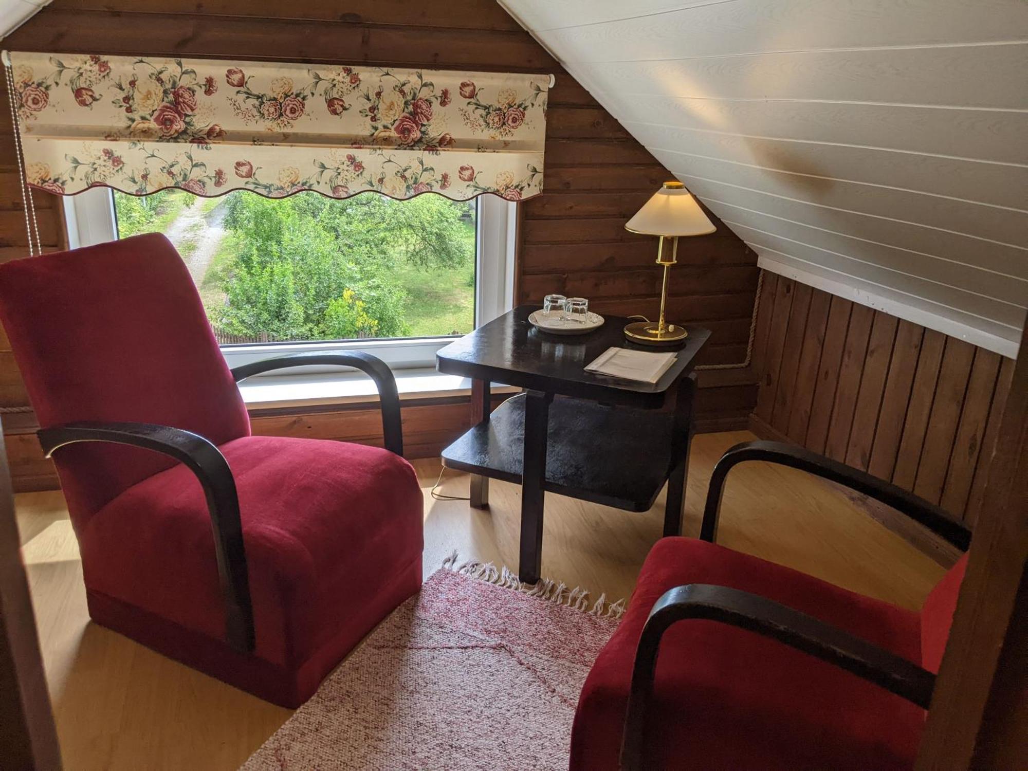 Paerna Guesthouse & Apartments Κουρεσάαρε Εξωτερικό φωτογραφία