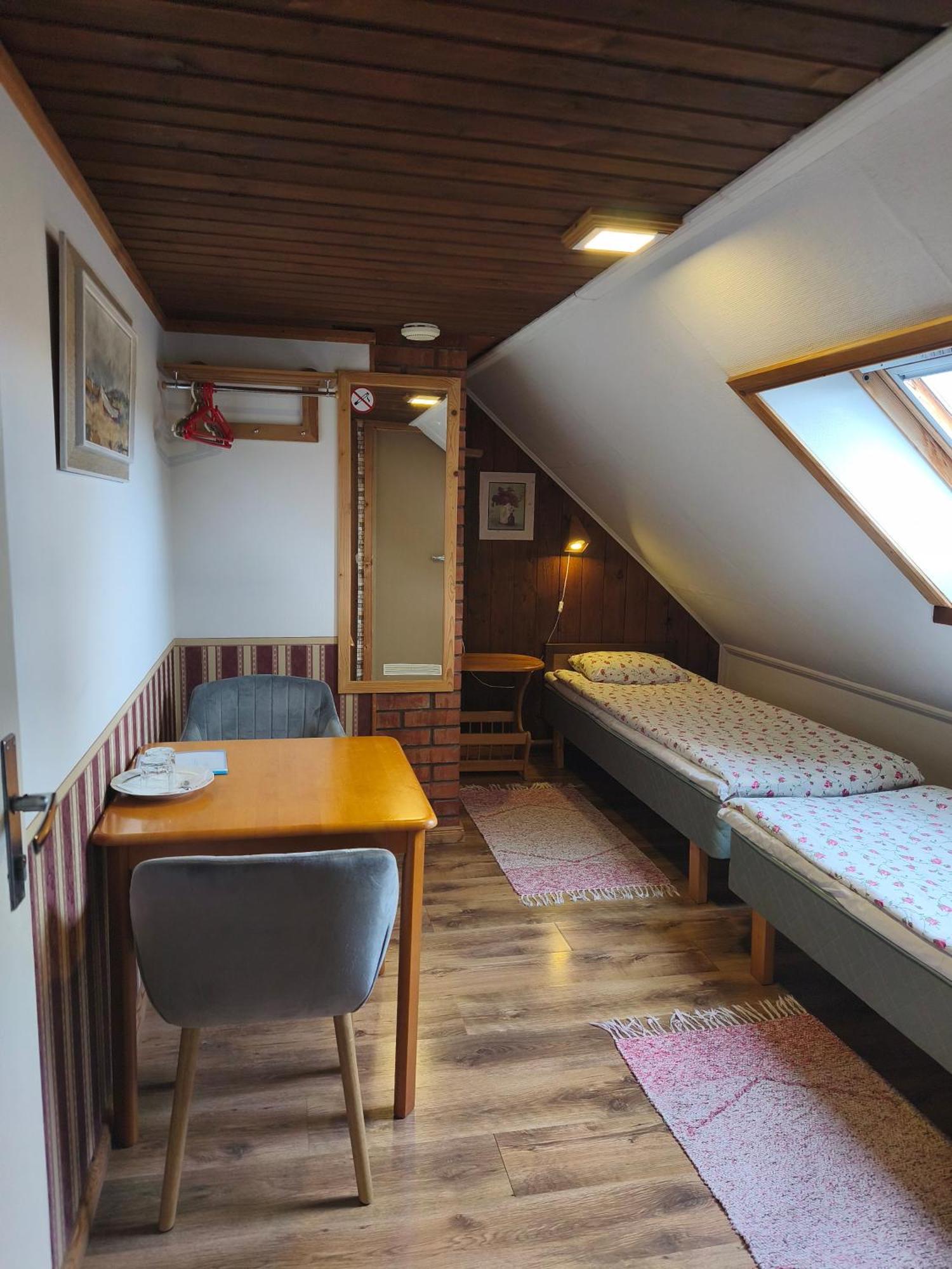 Paerna Guesthouse & Apartments Κουρεσάαρε Εξωτερικό φωτογραφία