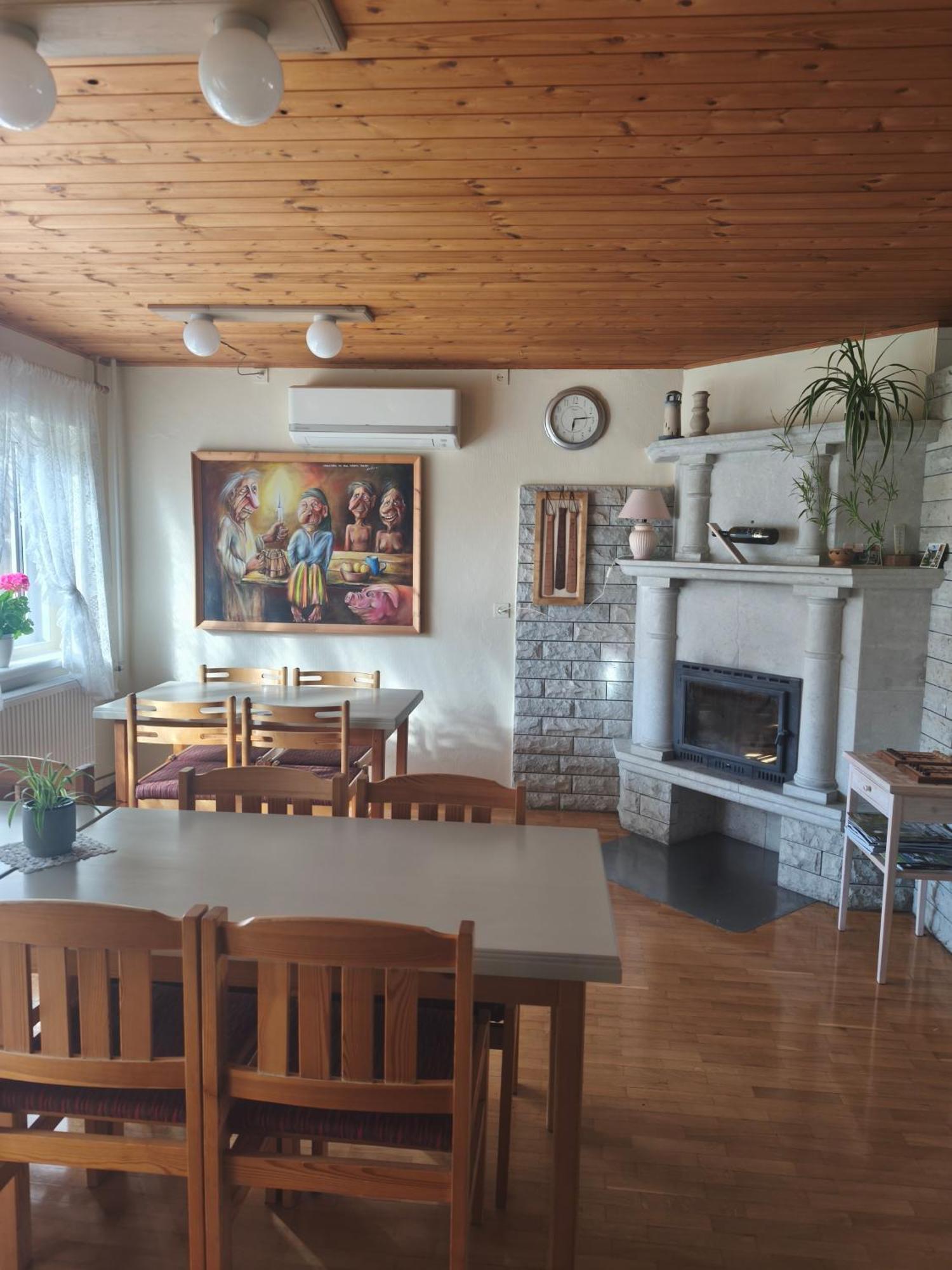 Paerna Guesthouse & Apartments Κουρεσάαρε Εξωτερικό φωτογραφία